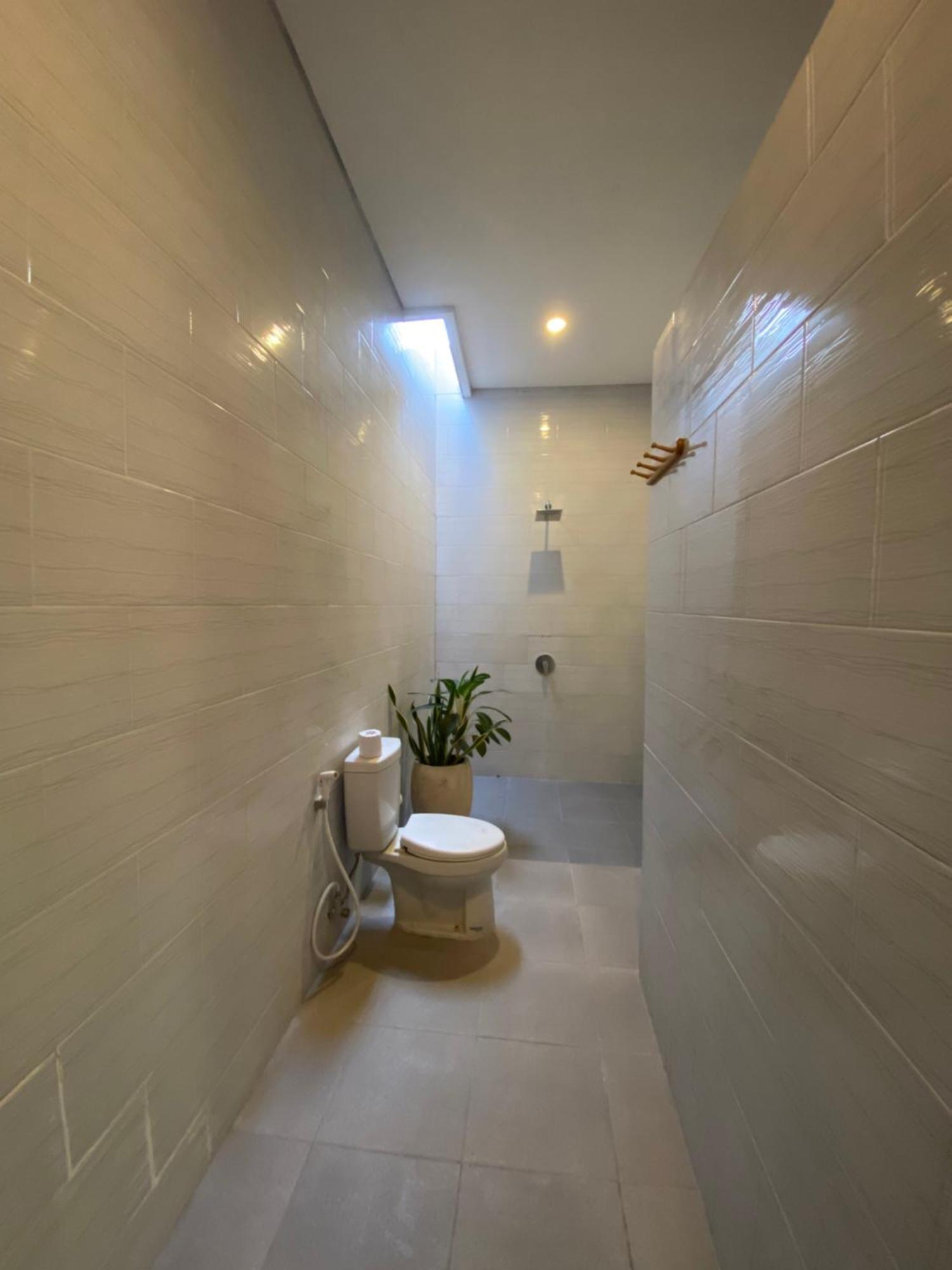 Urban Jungle Beach House Canggu Exterior foto